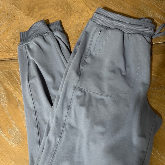 Rachel Zoe gray Joggers - Picture 3 of 7